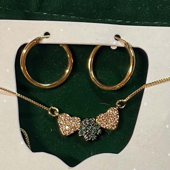 Melania Clara Oracle Sun necklace shamrock hearts necklace and earrings - Picture 2 of 2